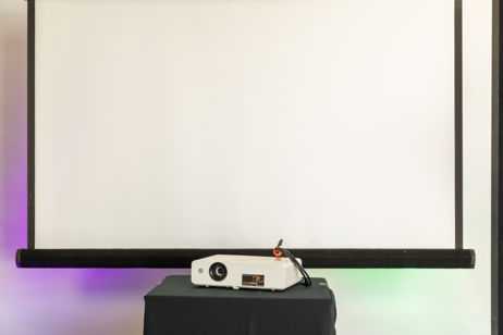 #6 – Projector Package 6ft Screen - Image 4